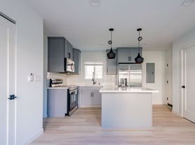 Carnegie Lane Residences, 6