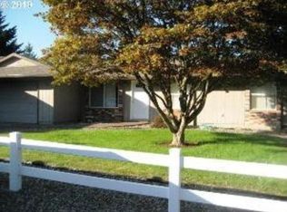 11583 S Shamrock Ln, Oregon City, OR 97045