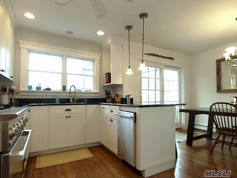 4th image of 44 Brown St