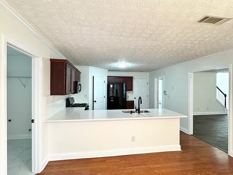 6284 Southland Rdg — Photo 9