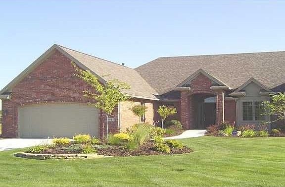 3rd image of 6942 Old Pine Ln