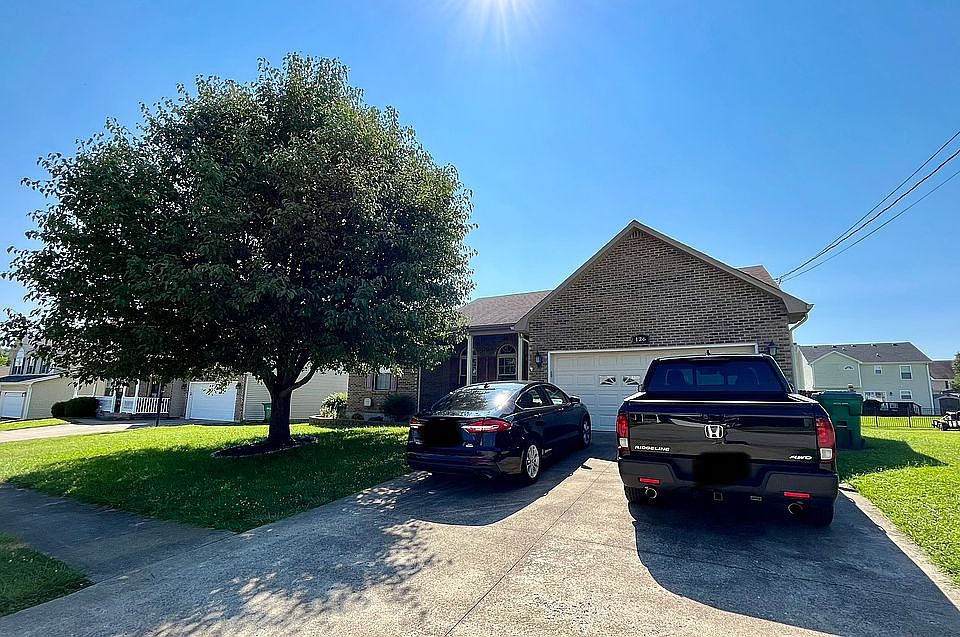 1st image of 126 Westbourne Ct