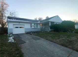 572 Lohnes Dr, Fairborn, OH 45324
