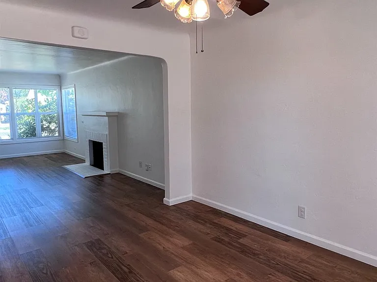 26 E Cortland Ave — Photo 8