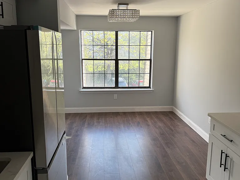 1008 Hidden Village Dr — Photo 8
