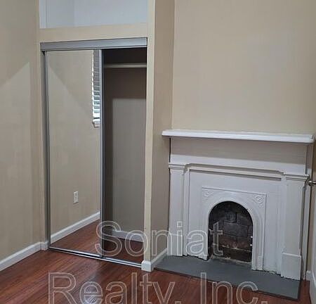 3rd image of 705 Felicity St