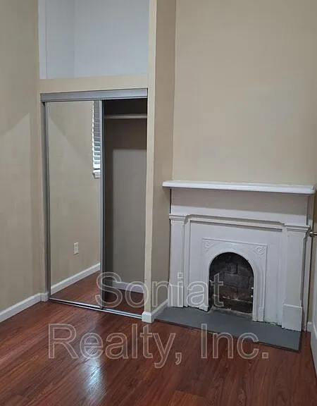 705 Felicity St — Photo 3