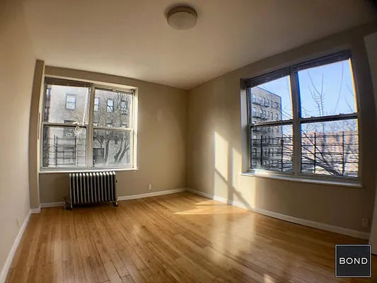 Rented by Bond New York | media 9