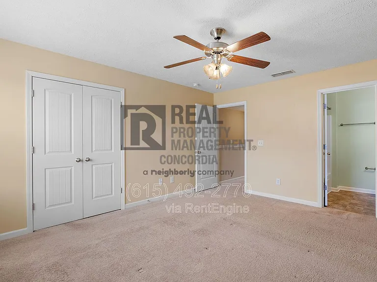 1702 Sprucedale Dr — Photo 14