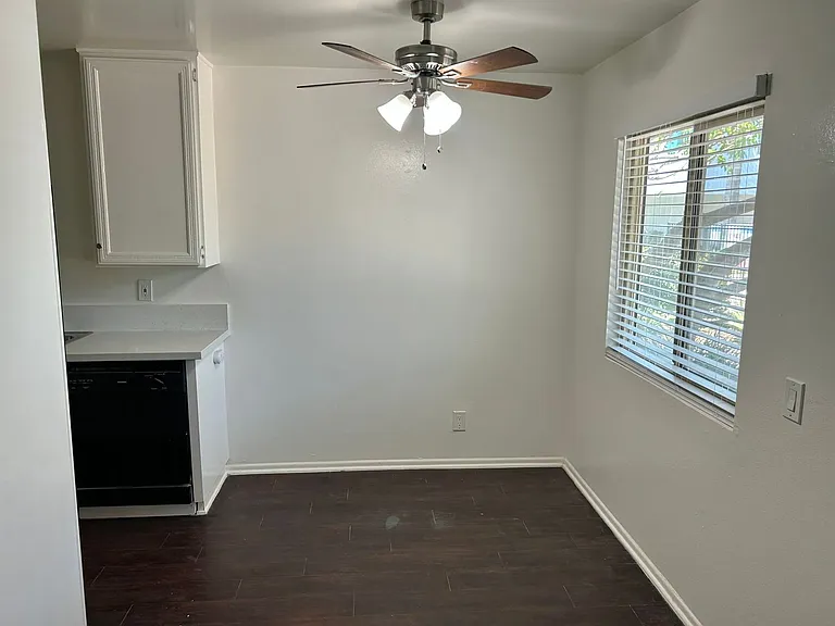 Monte Vista Townhomes — Photo 14