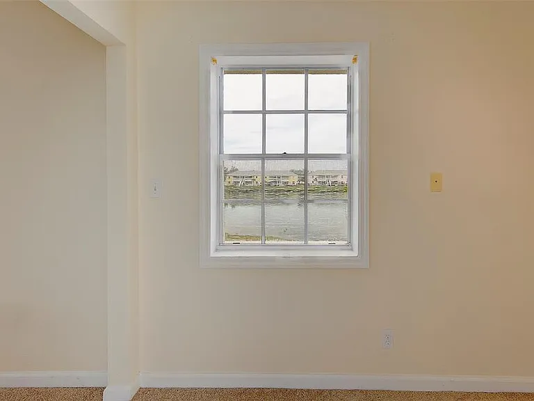 222 Pompano Dr SE #H — Photo 25