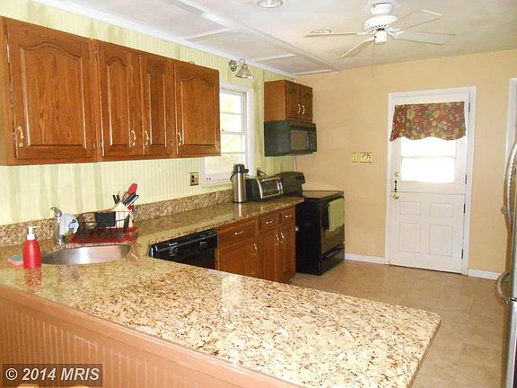 2nd image of 855 Cottonwood Dr