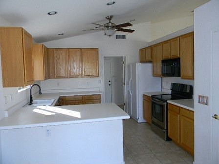 3rd image of 8991 E Maxwell Dr
