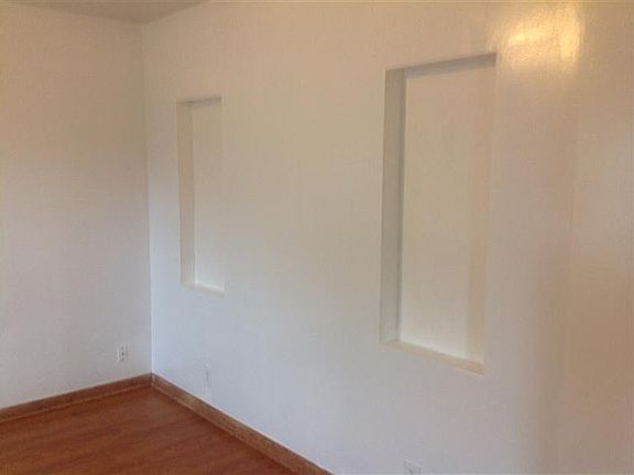 5th image of 15 S McGee St
