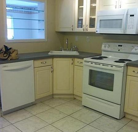 5th image of 4721 NW 49th Dr
