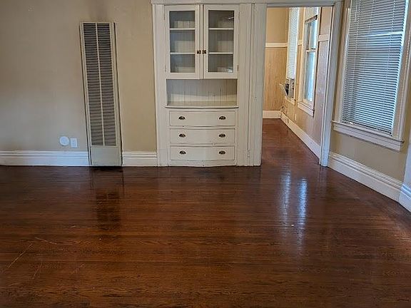 3rd image of 2219 K St