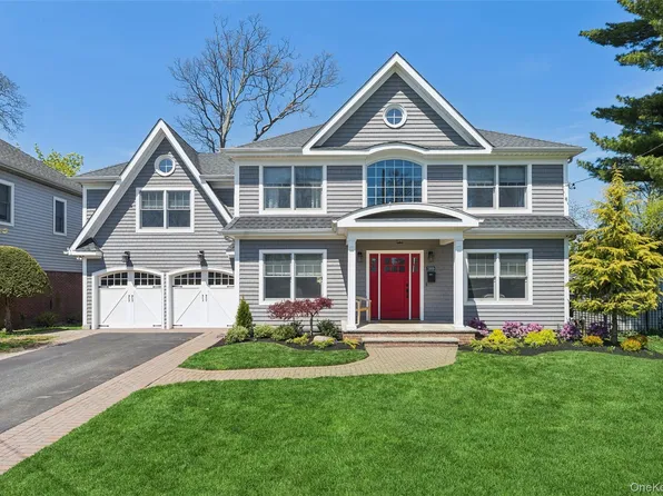 1989 Carman Court, Merrick, NY 11566