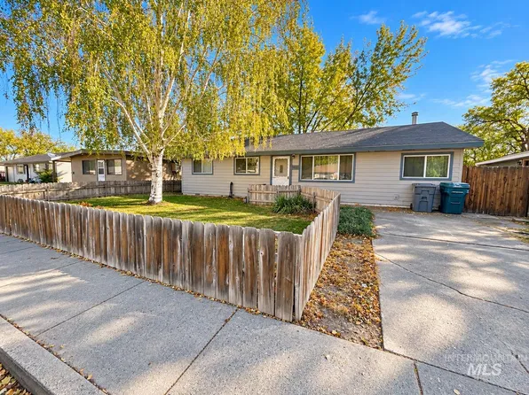 835 S 13 E, Mountain Home, ID 83647