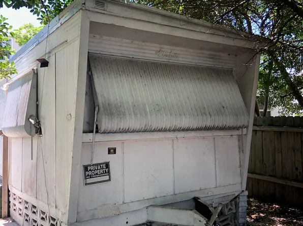 6515 5th St, Stock Island, FL 33040