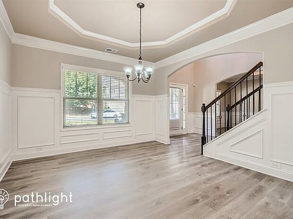 3rd image of 3670 Lindsy Brooke Ct