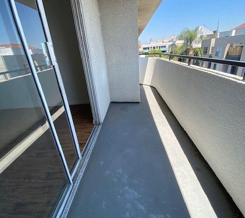 1st image of 6633 Yucca APT 208