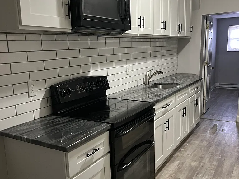 945 North St — Photo 12