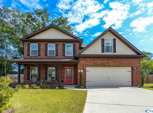 127 Meadowglade Ln, Madison, AL 35758