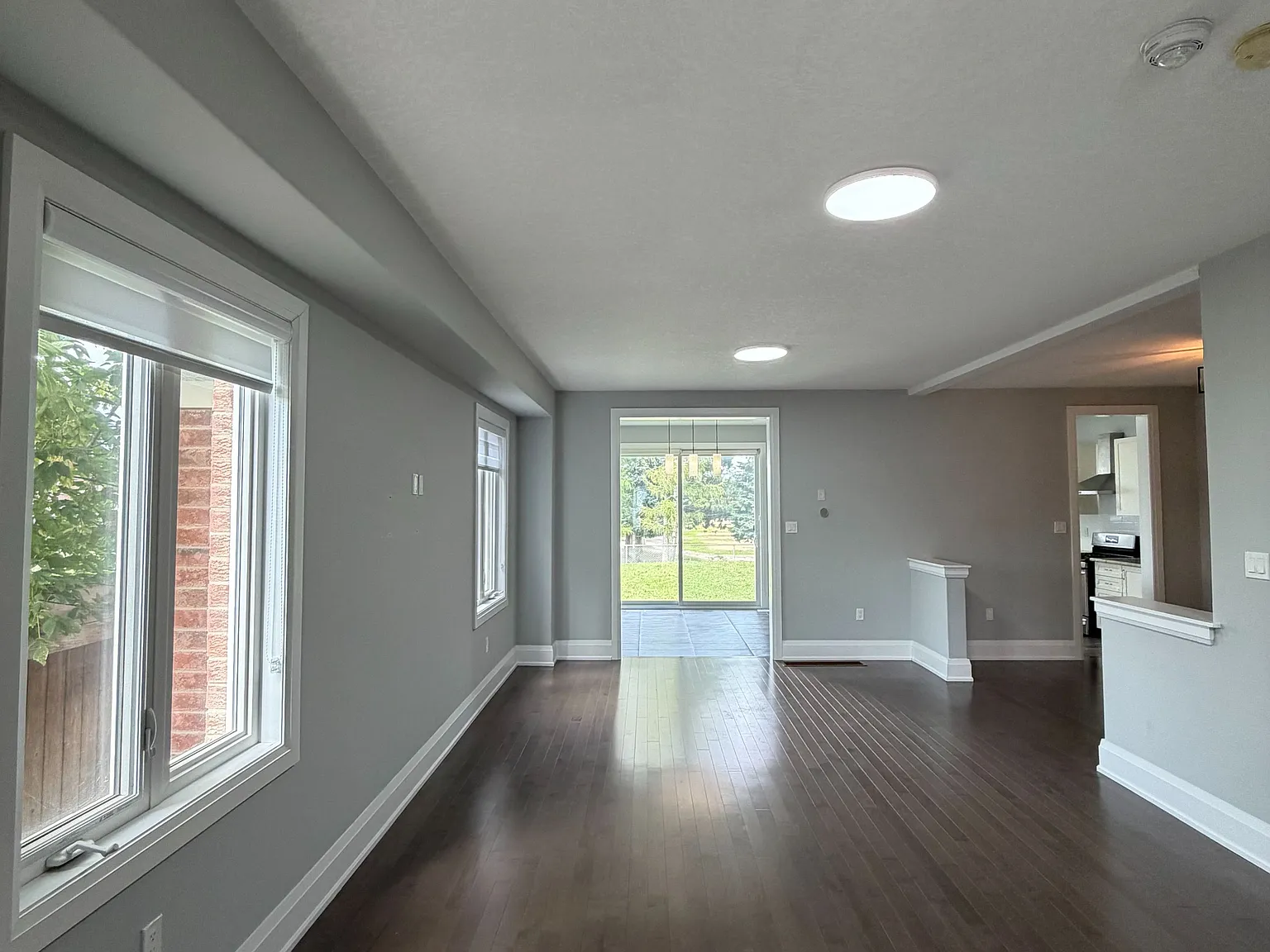 3 bed, $3,000 — Photo 4