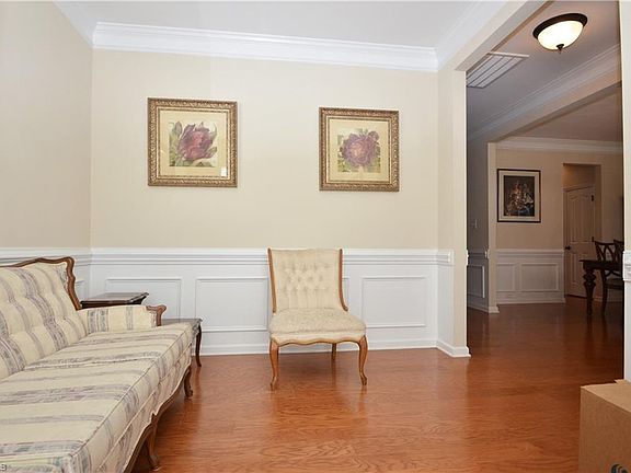 3rd image of 2626 Crosland Hill Dr
