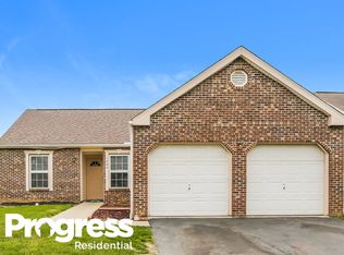 1403 Pine Wild Dr, Columbus, OH 43223