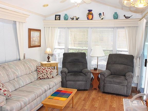 4th image of 13603 E 51st Pl