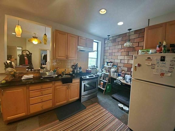 2nd image of 36-12 38th St #4FF