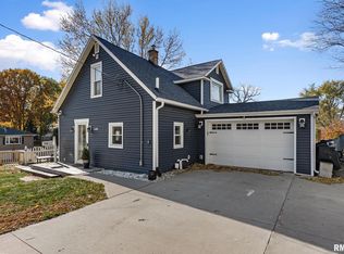 1406 26th St, Bettendorf, IA