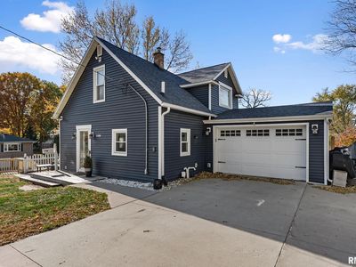 1406 26th St, Bettendorf, IA, 52722