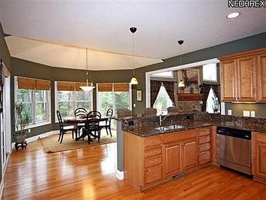 3rd image of 7435 Scioto Ct