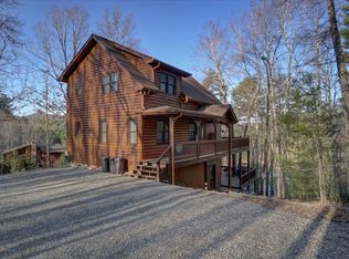 92 Hidden Pine Trl, Blairsville, GA 30512