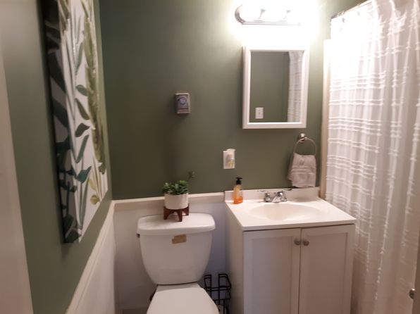 68 Pleasant St APT 4, Bristol, NH 03222