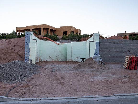 4th image of 1779 Calle Arbolitos Ln