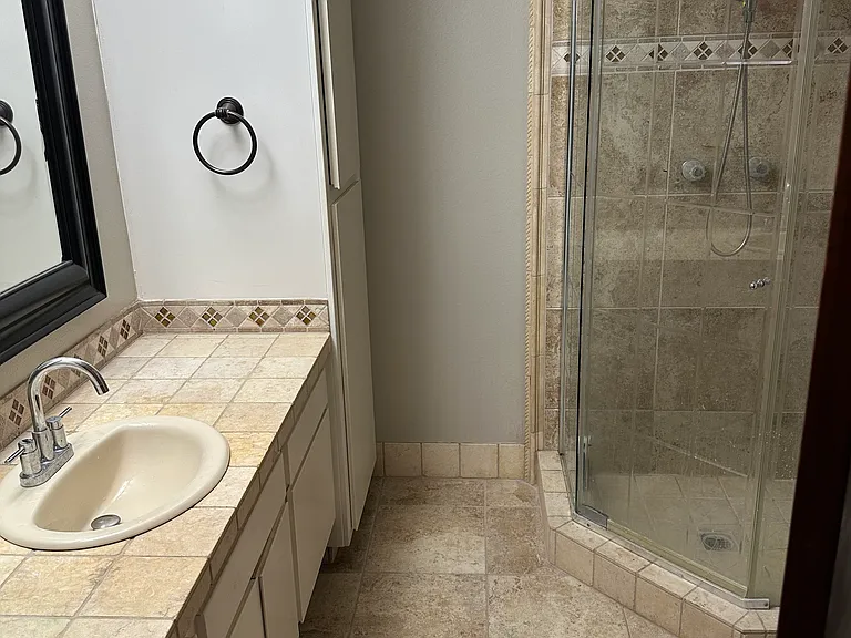 4901 Royce Rd — Photo 13