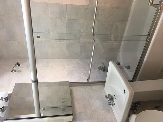 Rented by Realty Nerd | media 10