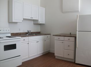 162 Aylmer St N #D, Peterborough, ON K9J3K1