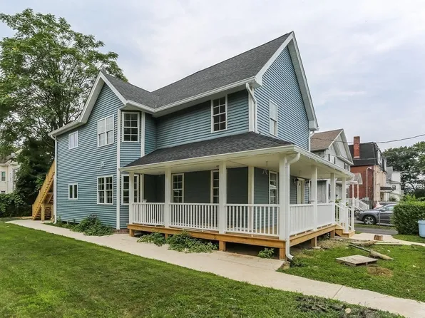 9 Emerson St, Chicopee, MA 01013