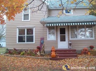 475 W Center St, Sheldon, IL 60966