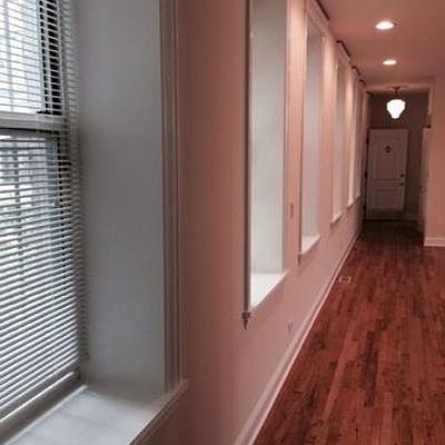 3rd image of 1439 N Ashland Ave #101