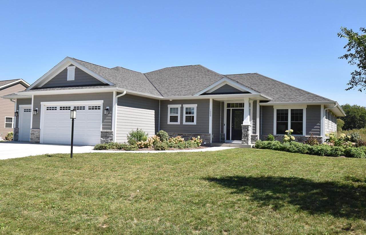 1000 Meadow View Ct, Twin Lakes, WI 53181 Zillow