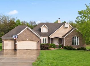 28919 Hackberry Cir, Paola, KS 66071