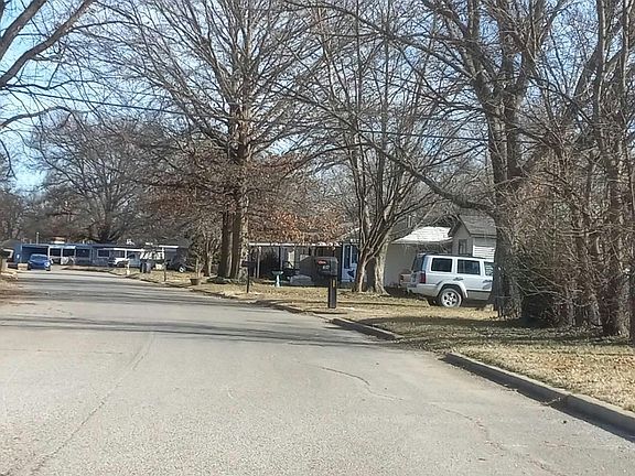 5th image of 313 S Hamilton Ave