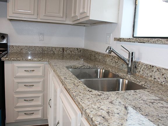 5th image of 4711 E Side Ave APT 3