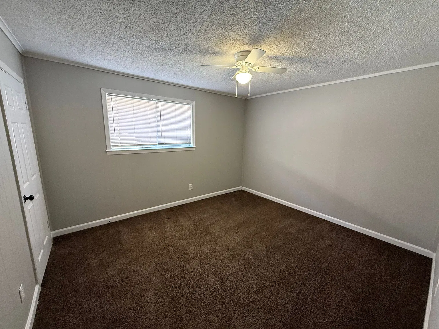 3594 Hicky St — Photo 4