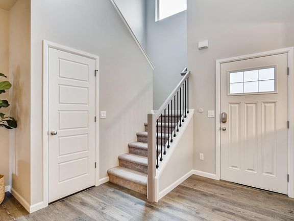 5th image of 8321 175th St E